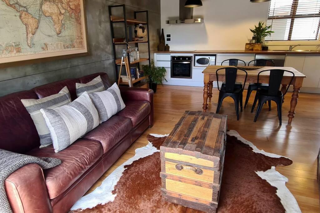 Apartment 4 - Haddin Court - Chic Ny Loft Style Blenheim Kültér fotó